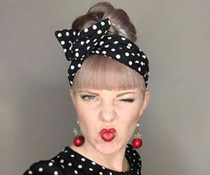 Haarband mit Punkten