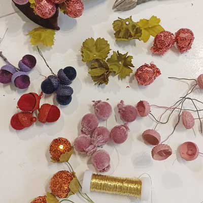 Fascinator Glitzer früchte