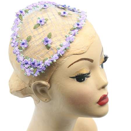 Lila Half Hat aus Netz mit Blumen nach Mrs Maisel infinity vintage