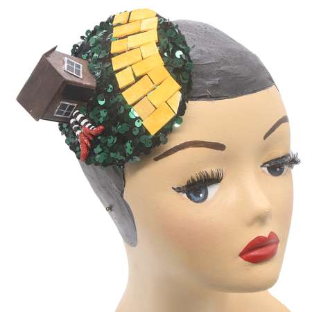 fascinator wizzard oz dark green red shoes
