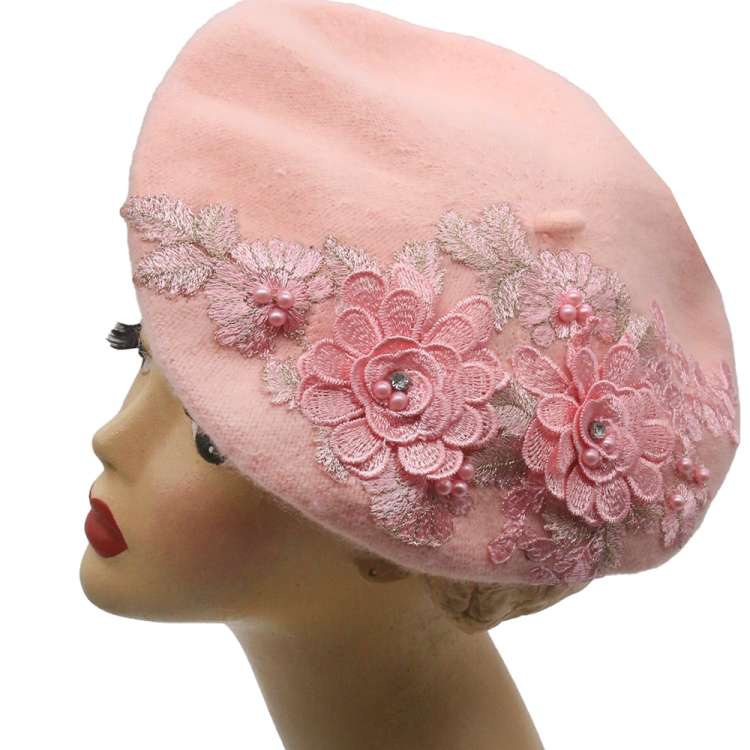 Barett in Rosa mit spitze