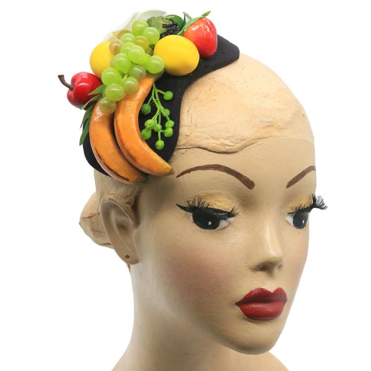 Fascinator/ kleiner Half Hat mit Früchten