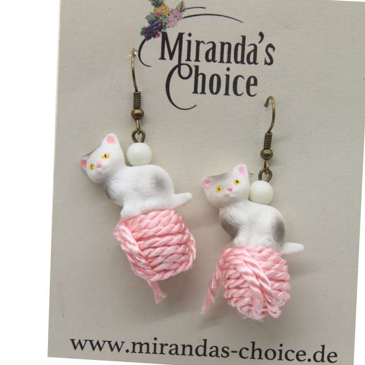 Ohrring mit rosa Wolle und Katze