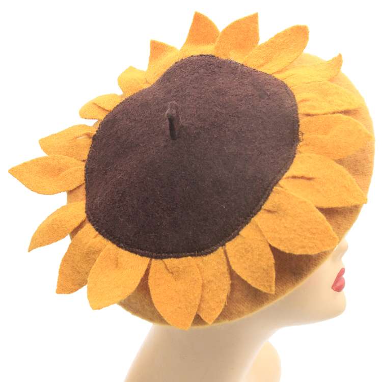 Beret in ochre sunflower