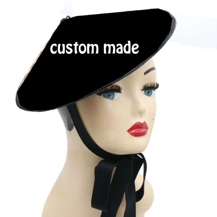 Kegelhut schwarz mit Bast und Fransen