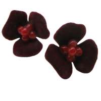 Samtblüten in Dunkelrot Frangipani - kleine Ohrstecker