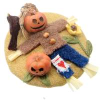 Mini fascinator with scarecrow